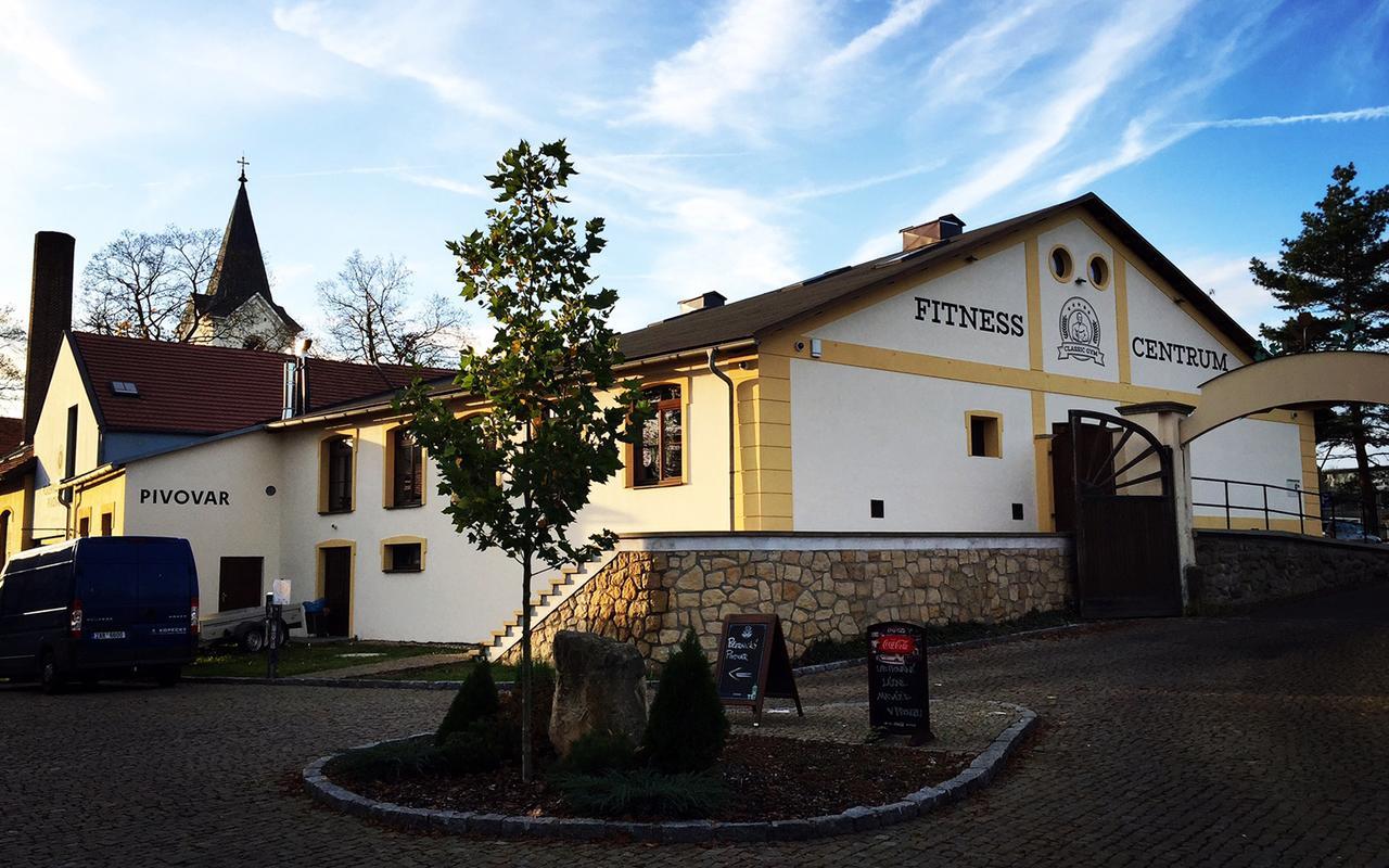 Pension U Hastrmana Praga Esterno foto
